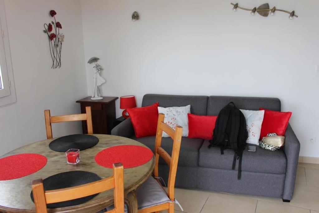 T2 Coquet Le Lavandou Plein Centre Vue Mer Exceptionnelle. Apartment ภายนอก รูปภาพ